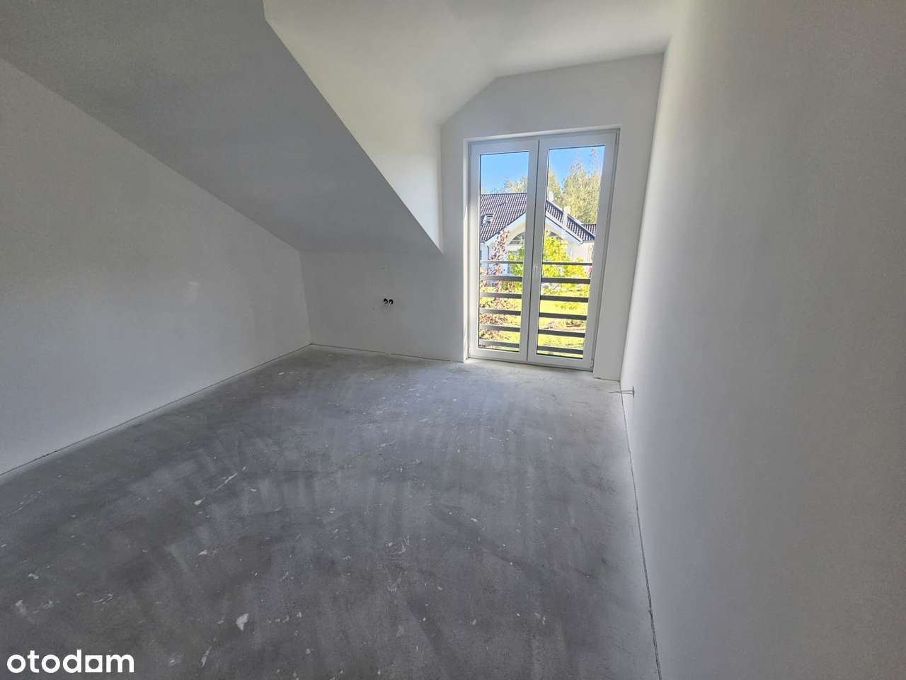 Dom 147 m² z ogrodem – komfort i natura w Łosiu!-6