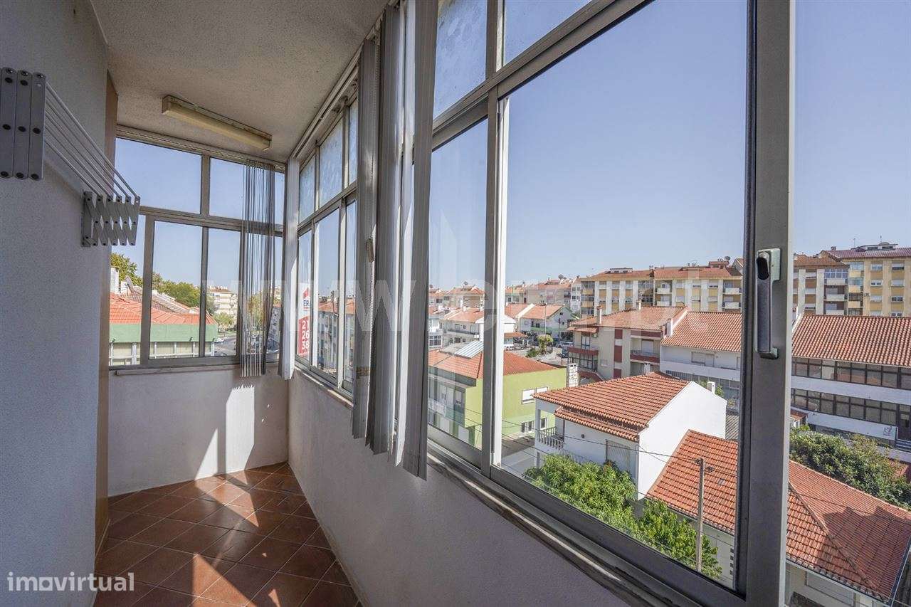 Apartamento T2; Cruz de Pau-8