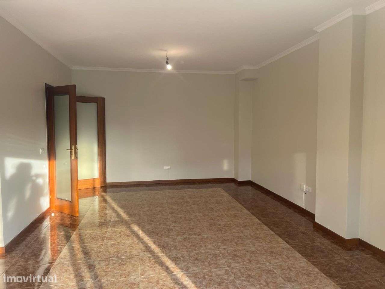 Arrendamento excelente t3 com garagem - Grande imagem: 4/18