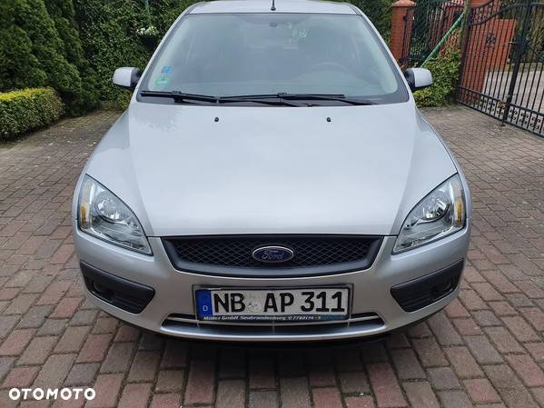Ford Focus 1.6 TI-VCT Ambiente - 3