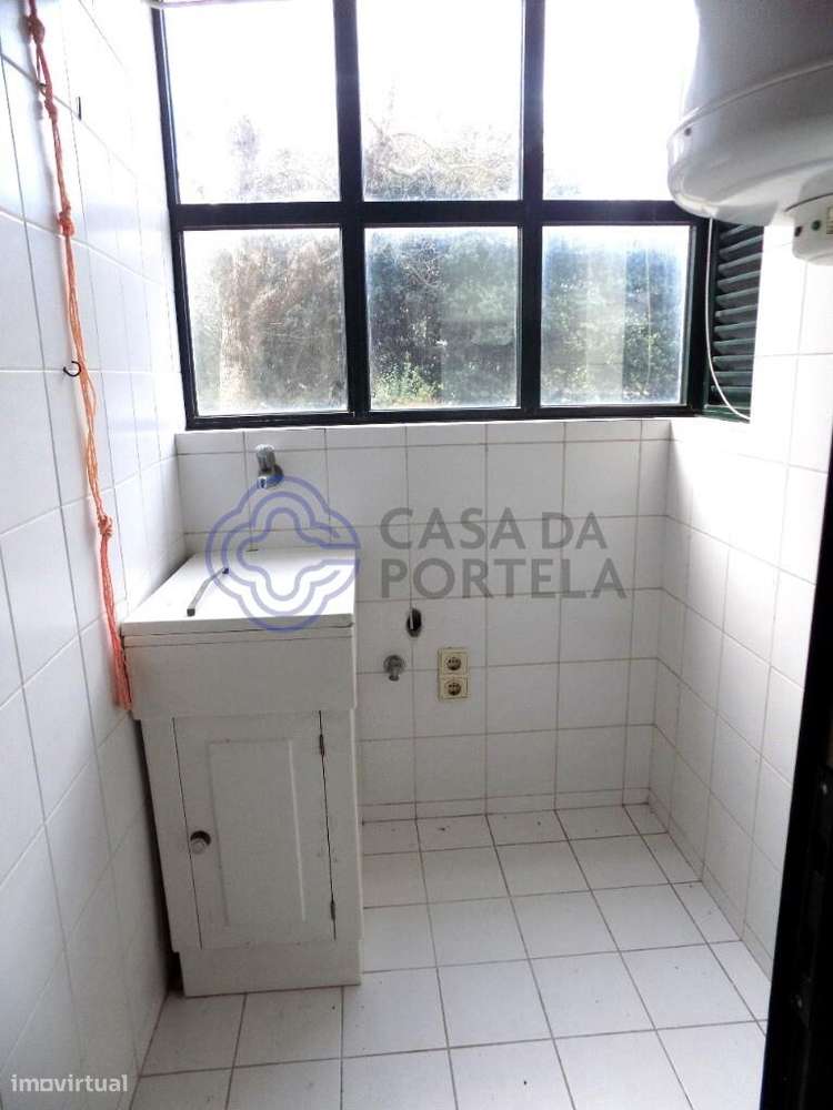 Apartamento T0 para Arrendamento-P. da Foz-Junto Universidade Católica - Grande imagem: 5/16