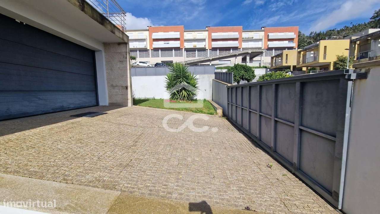 Moradia T3, Louredo, Paredes-4