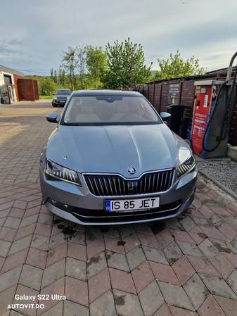 Skoda Superb 2.0 TDI DSG L&K - 1