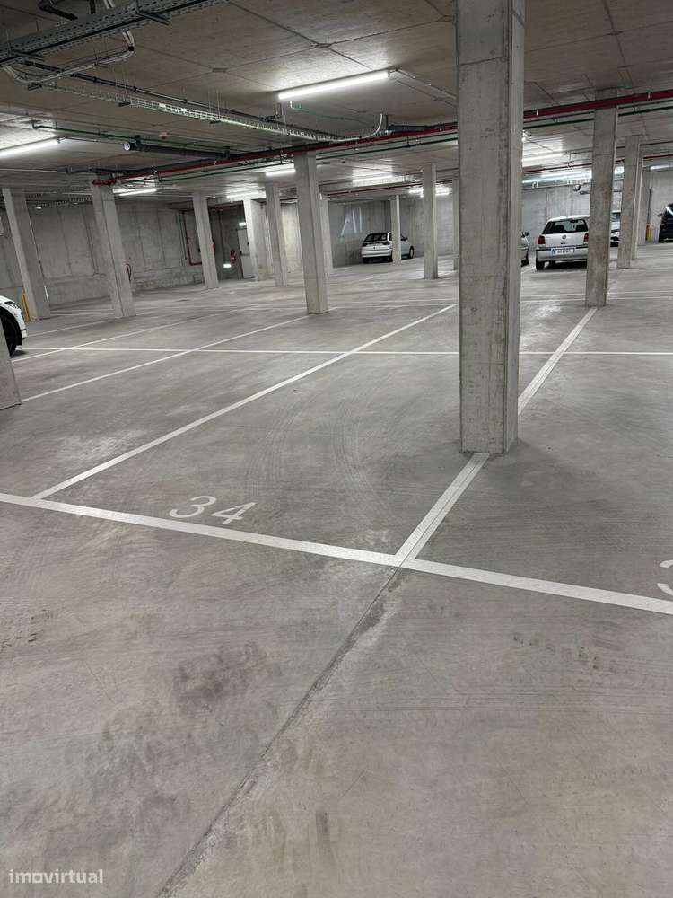 Apartamento T0 Mobilado | Investimento Seguro em Azurém – Guimarães-9