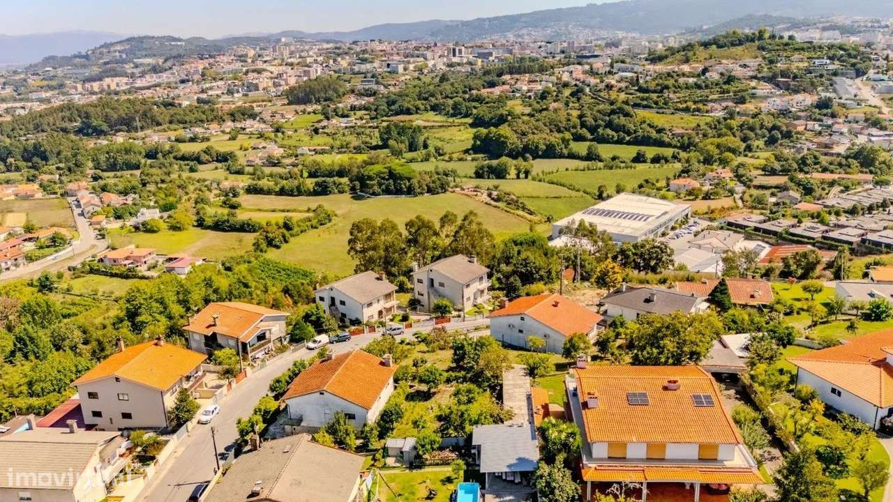 Apartamento T3 em Condominio Fechado em Semelhe Braga-17