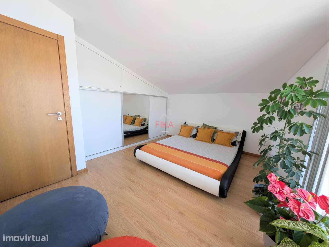 Moradia T5 Isolada com piscina e sauna - Fernão Ferro-31