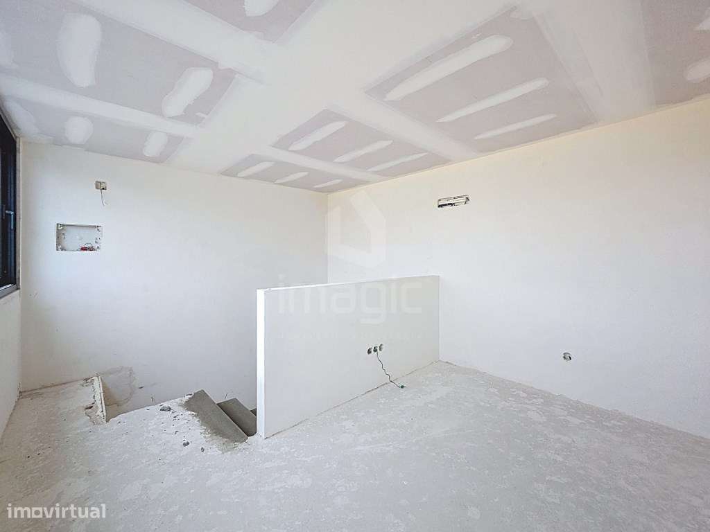 Moradia T3+1 Ericeira com piscina e jardim-20