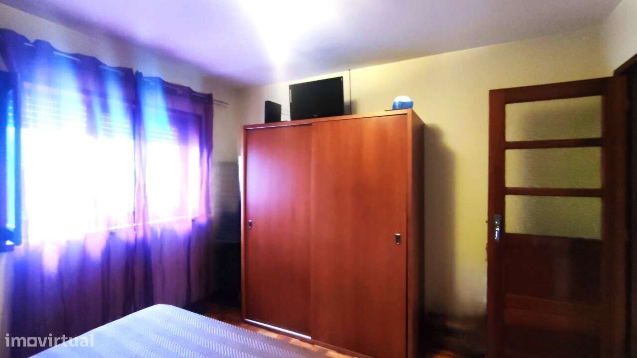 Moradia em banda V4 em S.João da Madeira-13