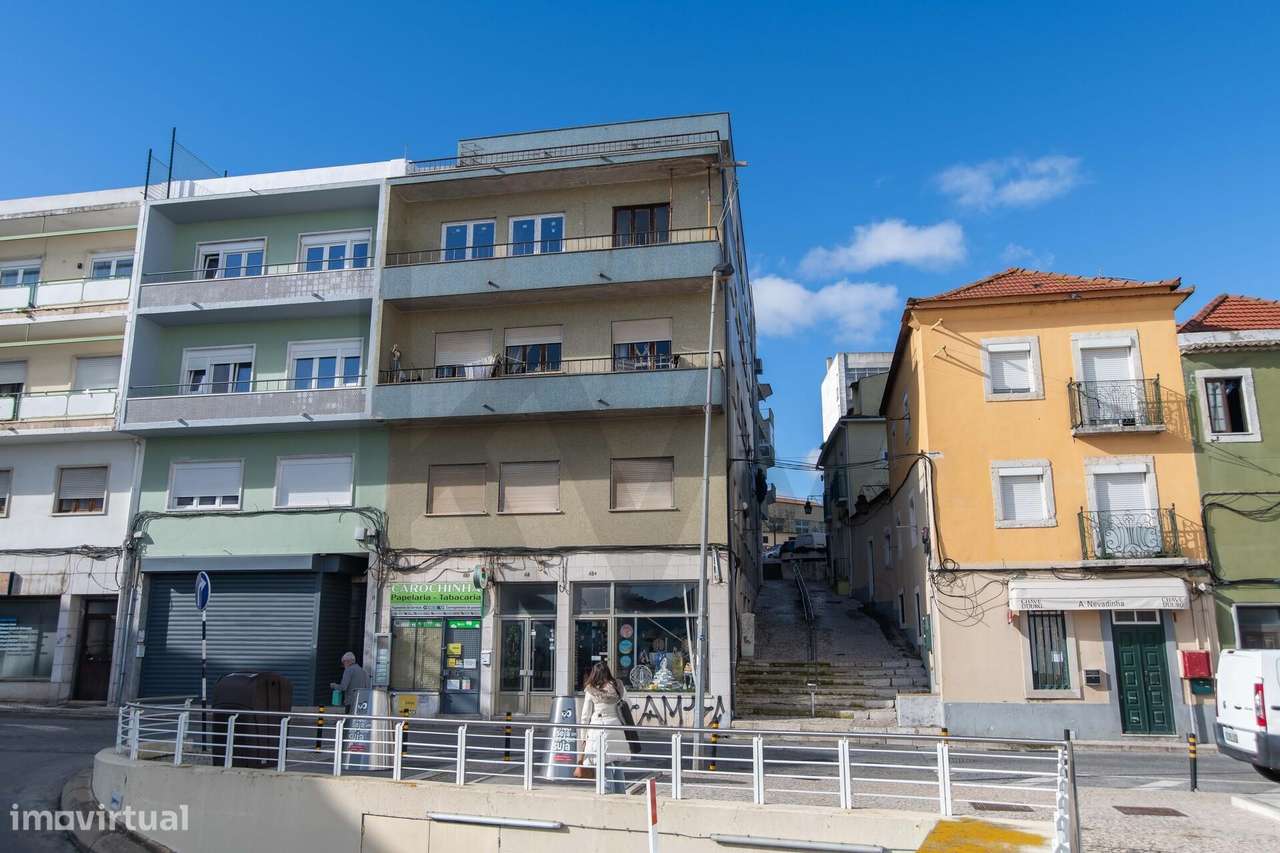 T3 no Coração de Almada: Crie a sua "Casa à Medida" na Rua Capitão Lei - Grande imagem: 2/37