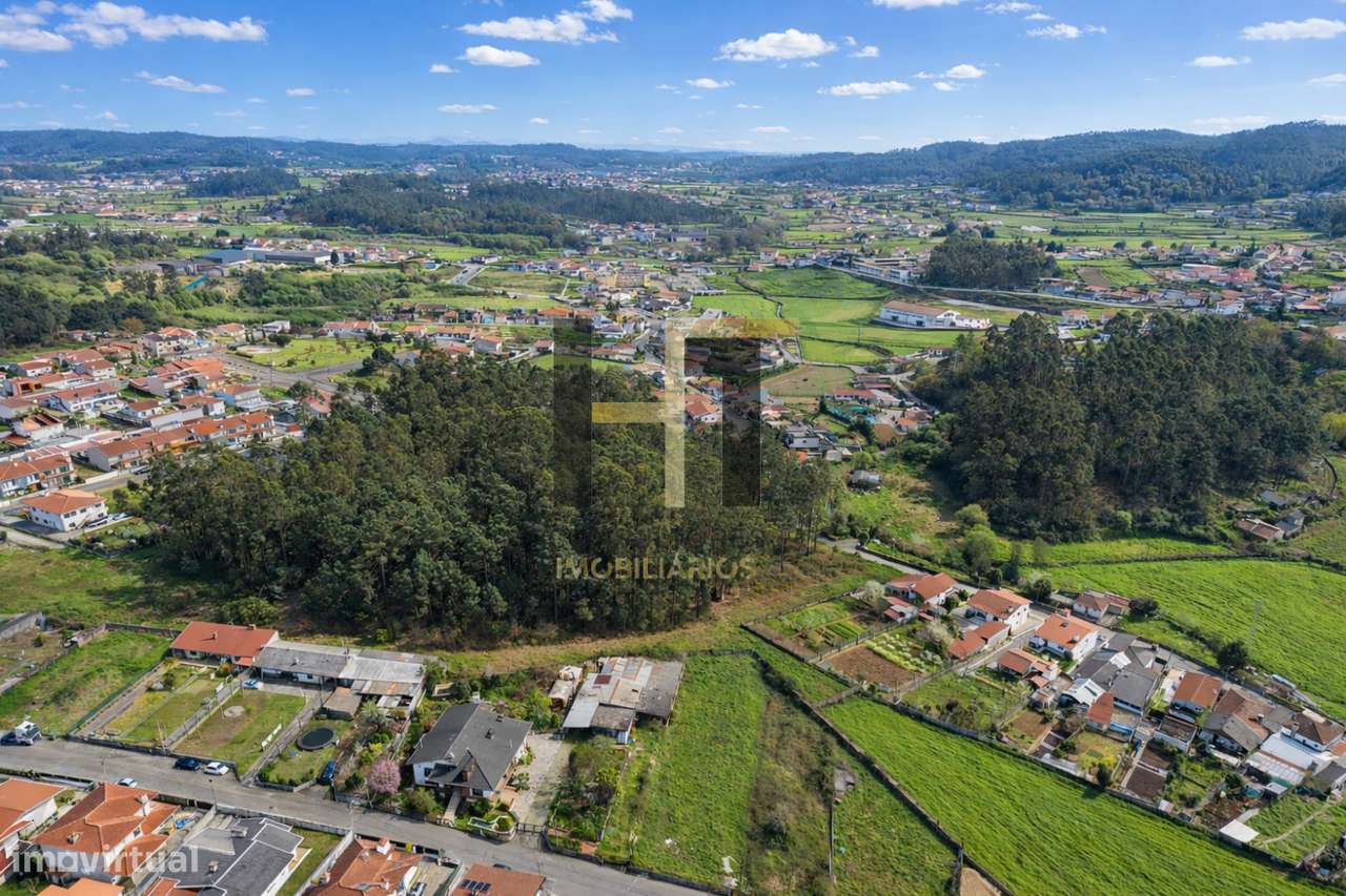 Moradia T3 | 4 Frentes | Suíte | Cave | Painéis Solares | Jardim-46