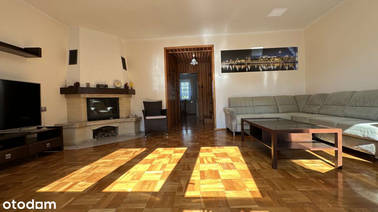 Pół bliźniaka 108 m kw z tarasem, pięknym ogrodem, piwnicą i garażem.-3