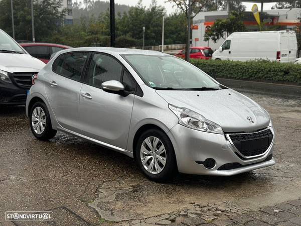 Peugeot 208 1.6 e-HDi SE Style - 20