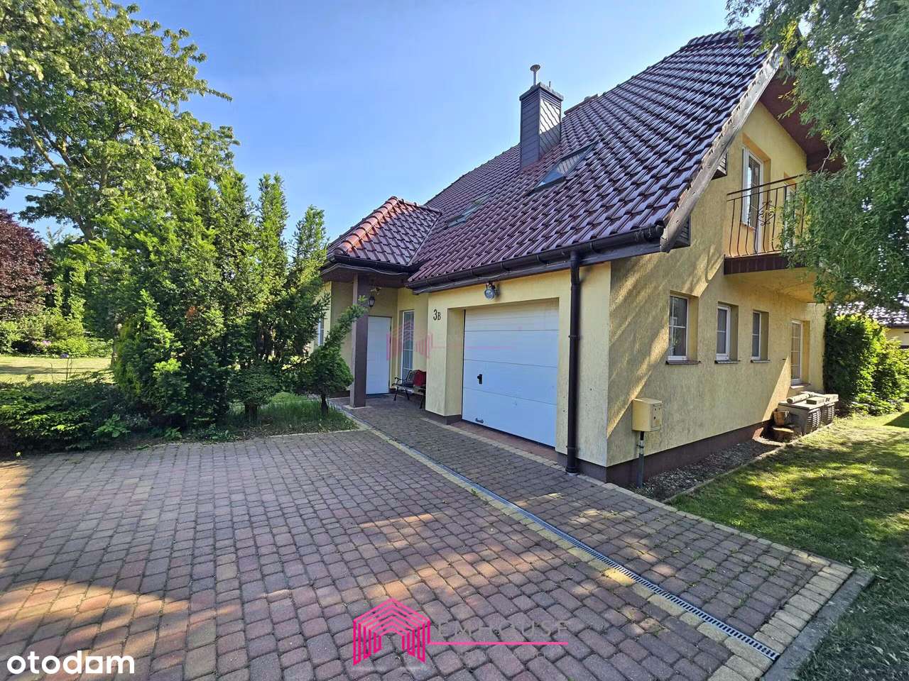 Wyjątkowy dom rodzinny – gotowy, by się w nim zakochać!-0