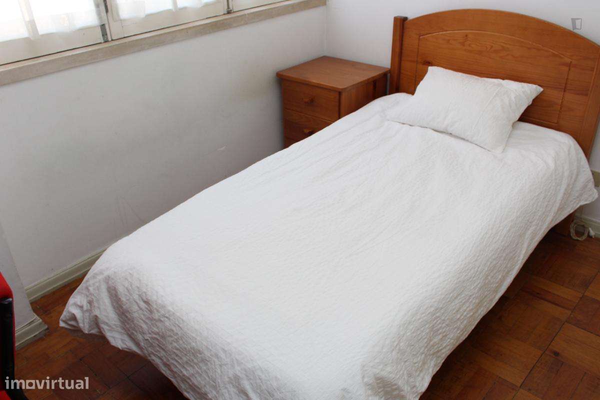 Quarto - localizado em Bairro do Sol Coimbra - Grande imagem: 4/28