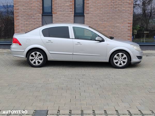 Opel Astra - 12