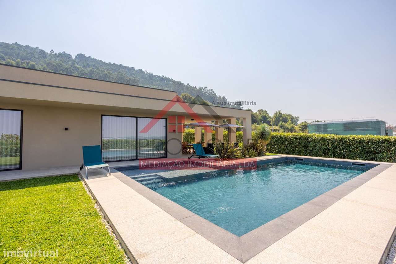 Moradia Térrea T3+1 S. Miguel do Couto Santo Tirso-46