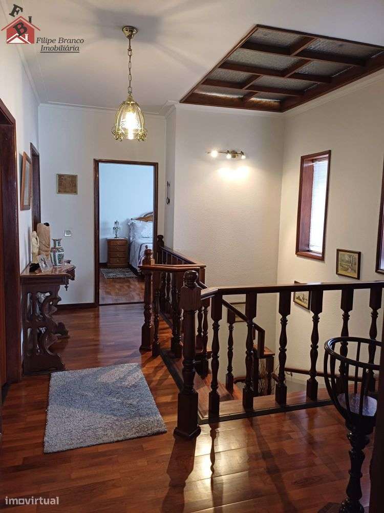 ESPAÇOSA MORADIA V5 3 FRENTES 800M DO GAIASHOPPING-18