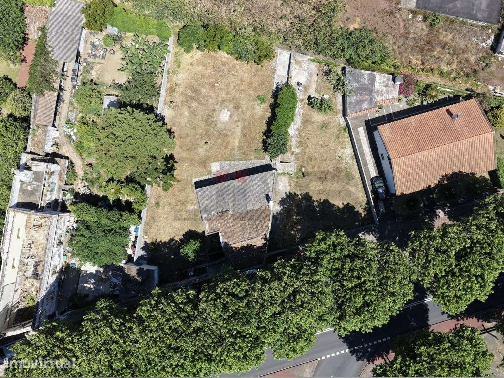 Moradia inserida em terreno de 569m2, Ponta Delgada Ilha de São Miguel-27