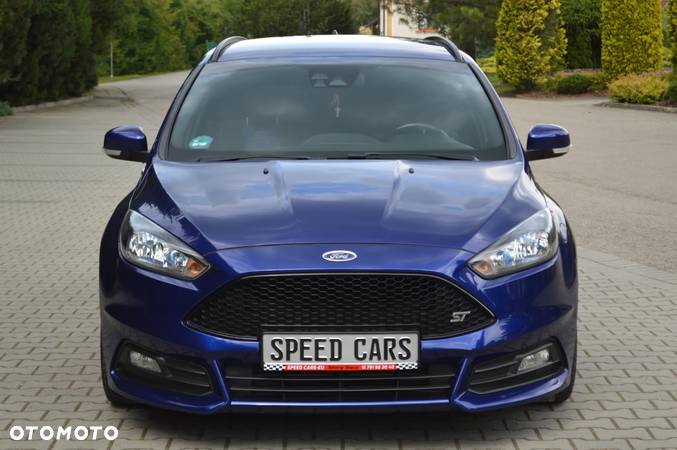 Ford Focus ST - 2