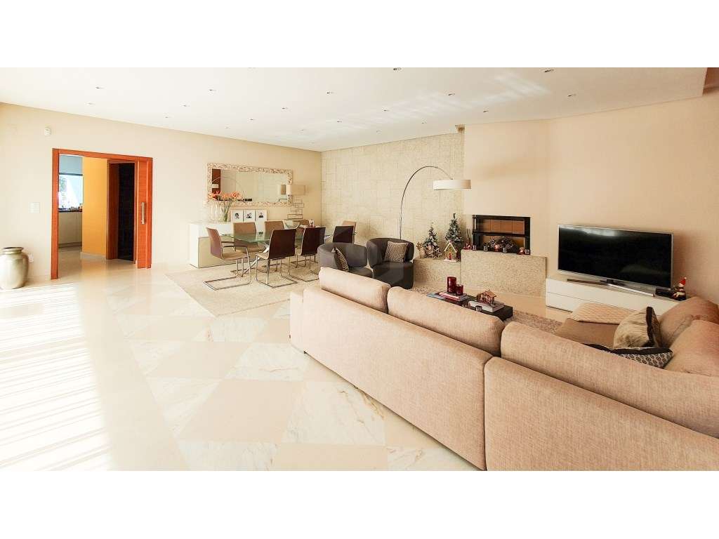 Moradia T5 Contemporânea na Arrábida - Elegância, Conforto e Exclus...-6
