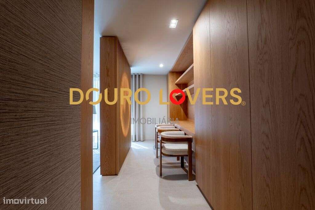 APARTAMENTO T4 | VARANDA | JARDINS D'ARRÁBIDA-30