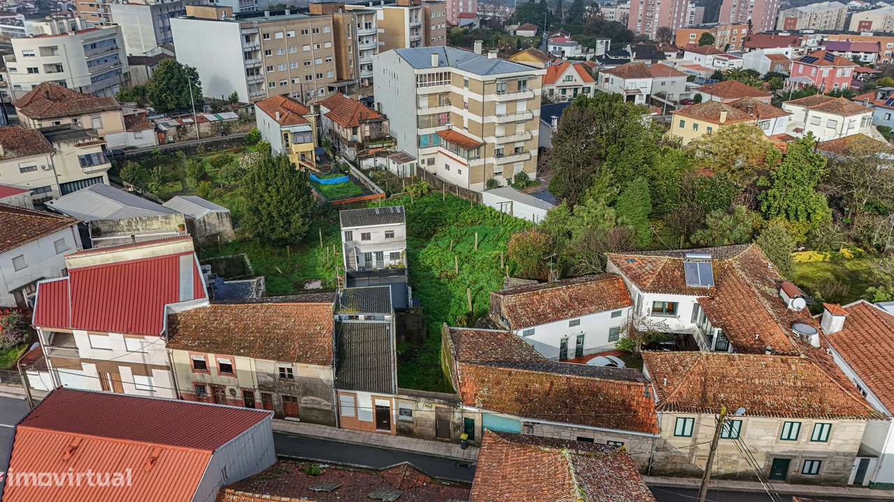 INVESTIMENTO 2 Moradias Terreno de 890 m² Alto da Maia em Águas Santas-19