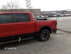 Dodge RAM 1500 5.7 4x4 - 15