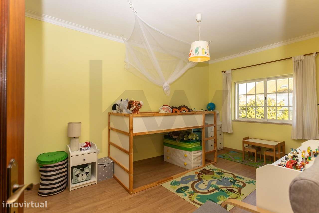 Moradia T4 na Moita – Zona do Palheirão | Excelente Exposição Solar-43