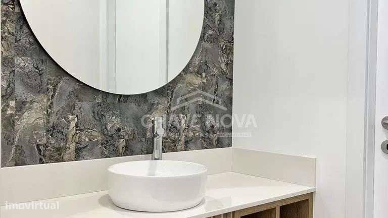 Espaço comercial com 110m2 à venda em Matosinhos Sul-6