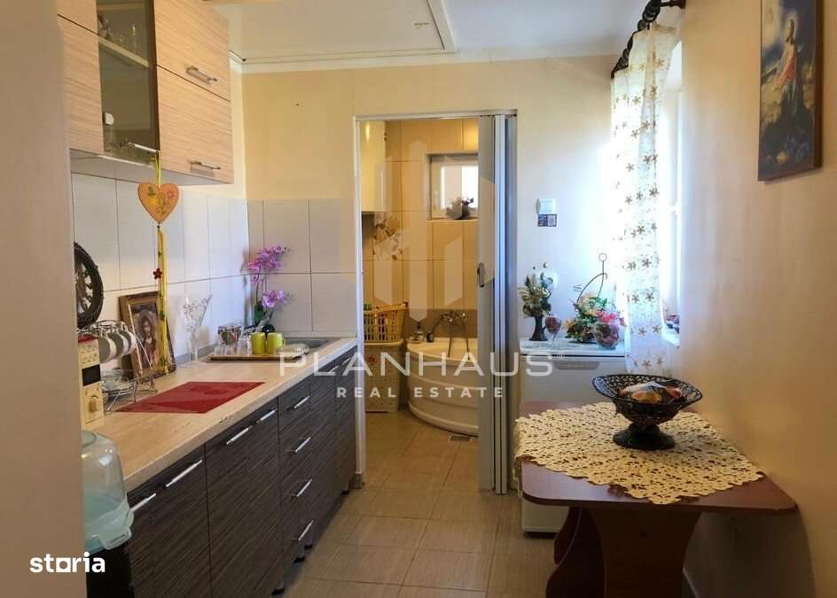 De vânzare: Casă cu livadă – sat Odești, comuna Băsești, jud. - Imagine principală: 3/9