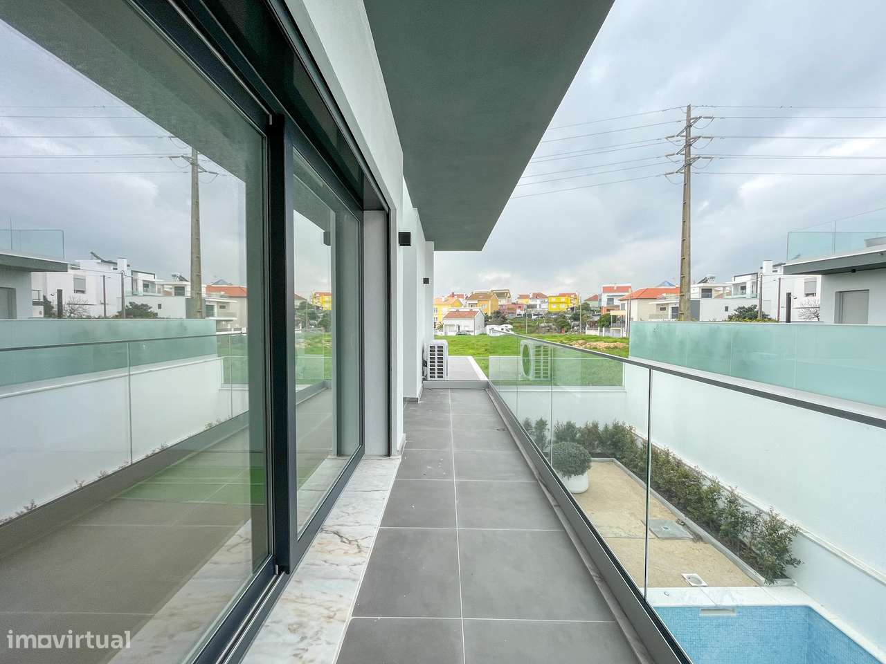 Moradia T4 com Piscina - Santa Iria de Azoia (Bairro da Salvação)-45