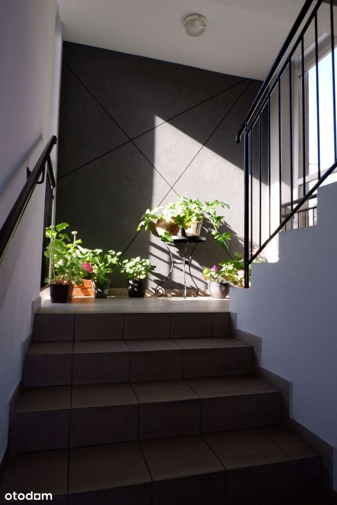 Przestronne mieszkanie z garażem i miejscem postojowym!!-7