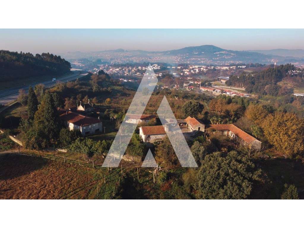 Quinta Nevogilde com Moradia T10, Capela, Celeiro e Acesso ao Rio S...-34