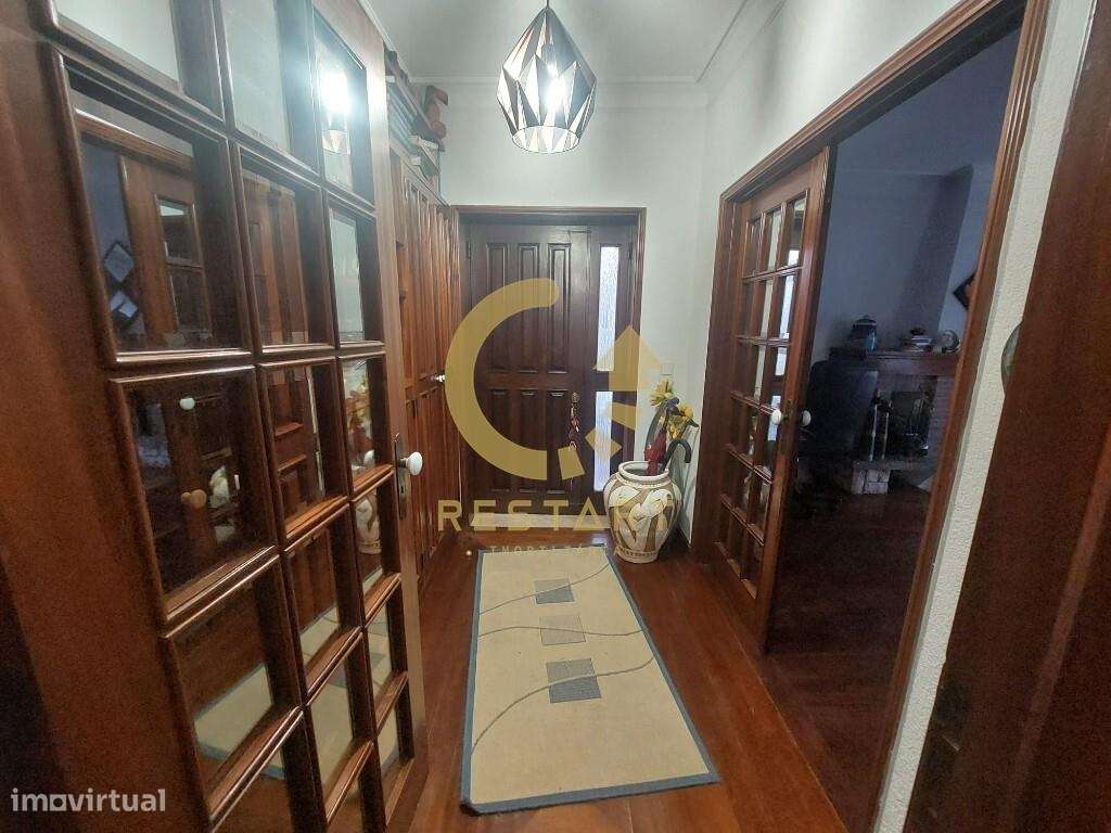 Moradia T4 geminada de 3 frentes em Baguim do Monte, Gondomar-20