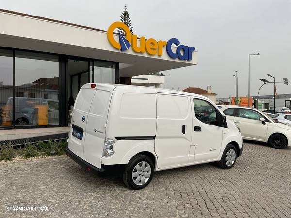 Nissan E-NV200 4p Professional - 11