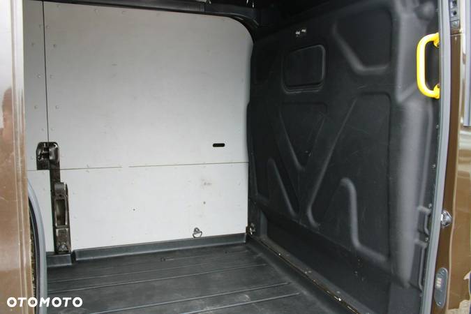 Ford Transit - 15