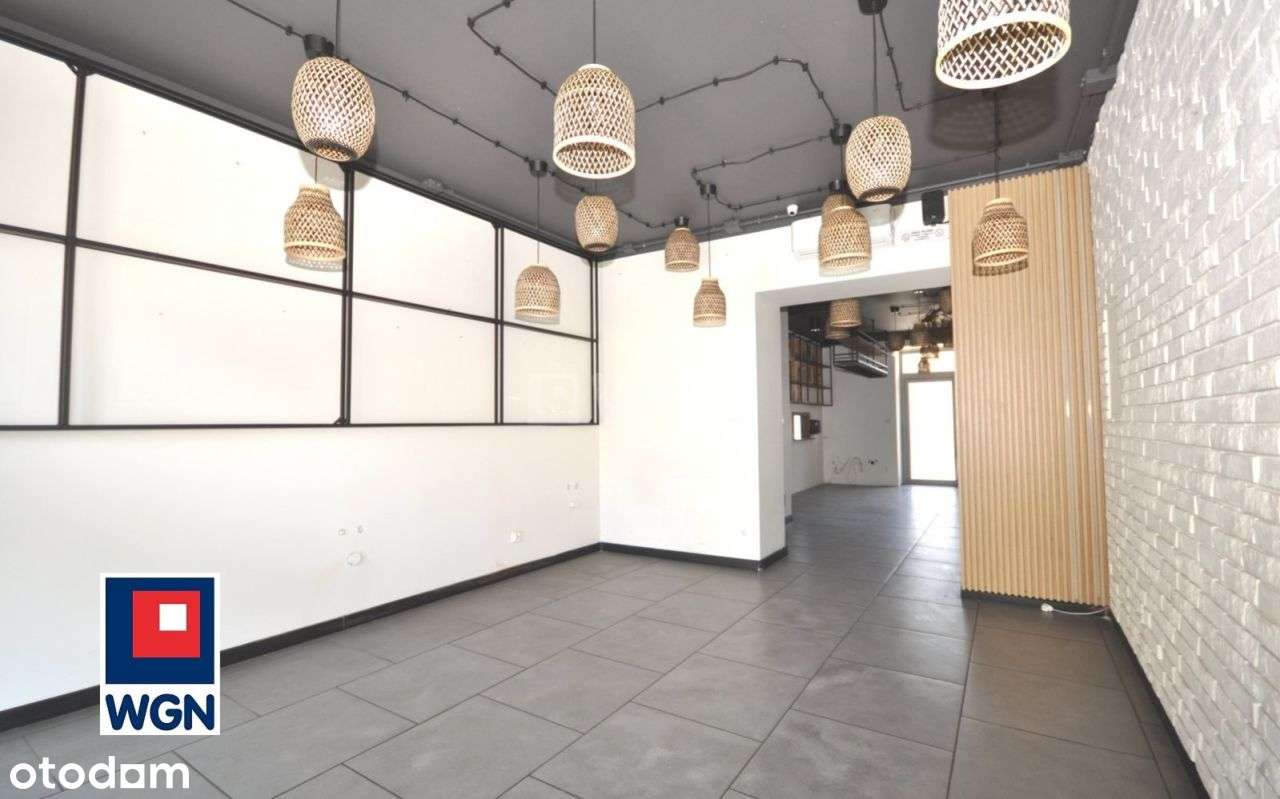 Lokal użytkowy, 73,28 m², Radomsko-5