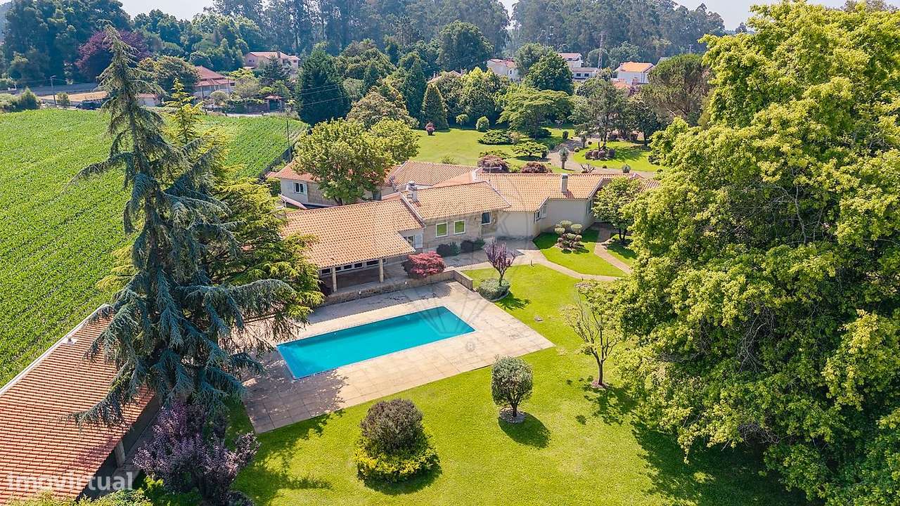 Moradia T5 para venda - Grande imagem: 1/50