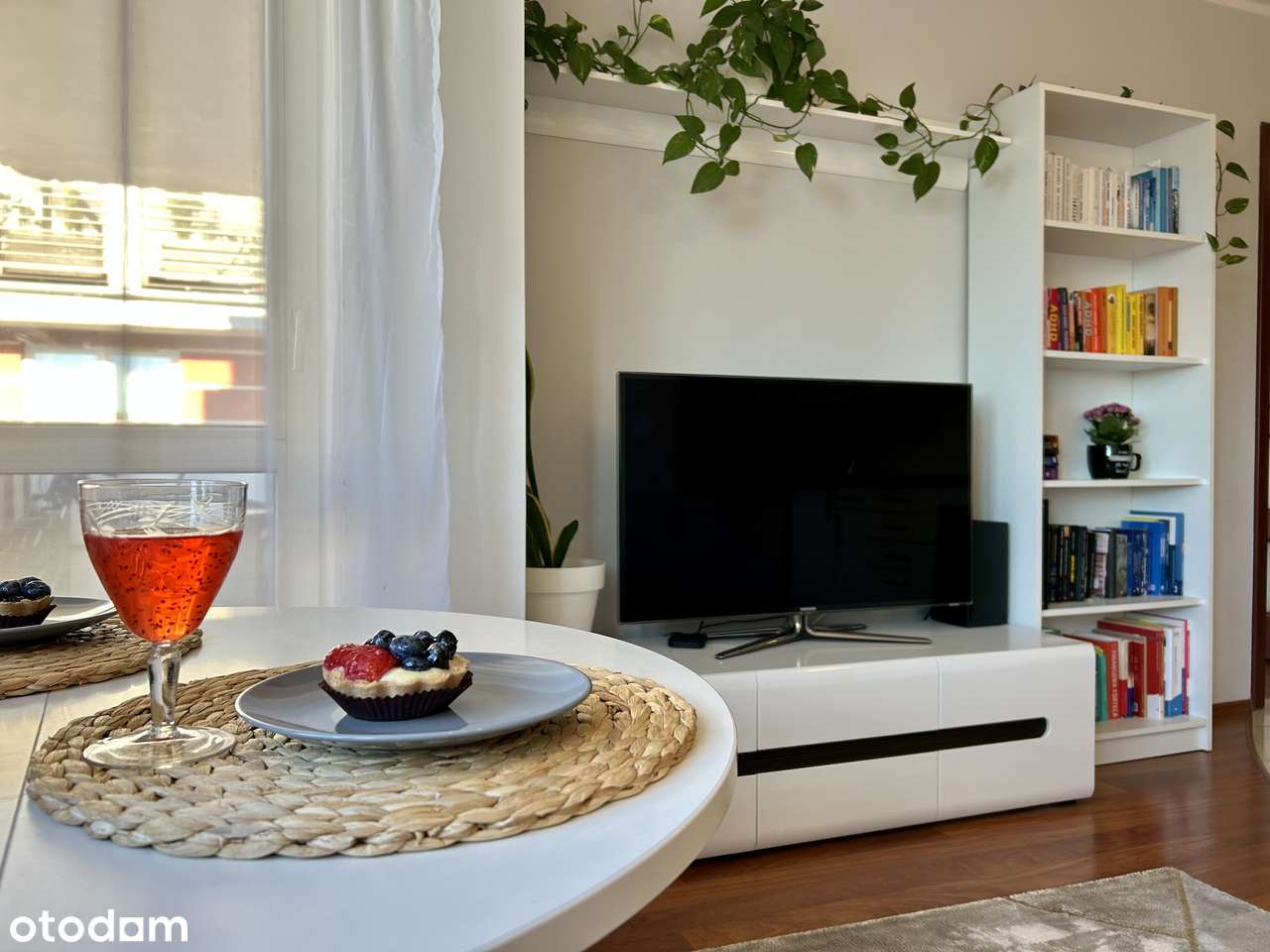 Centrum miasta, przestronne, 2 pokojowe z tarasem i miejscem w garażu-5