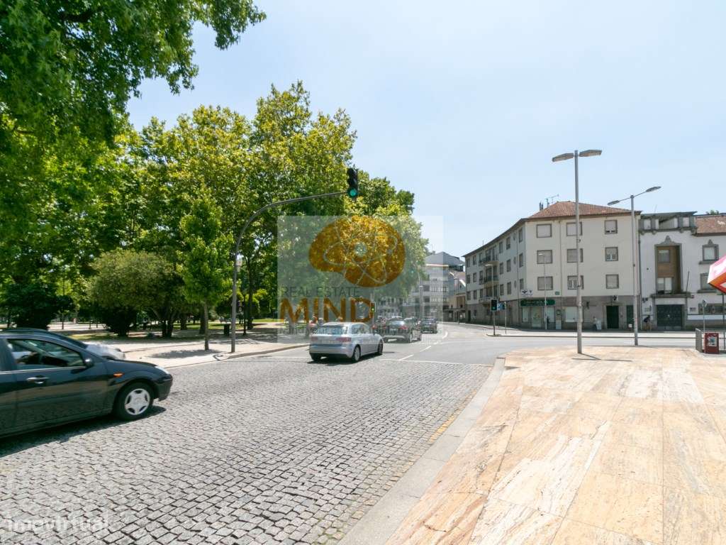 Venda Terreno Urbano Rua 5 de Outubro no Centro Histórico do Porto ...-25