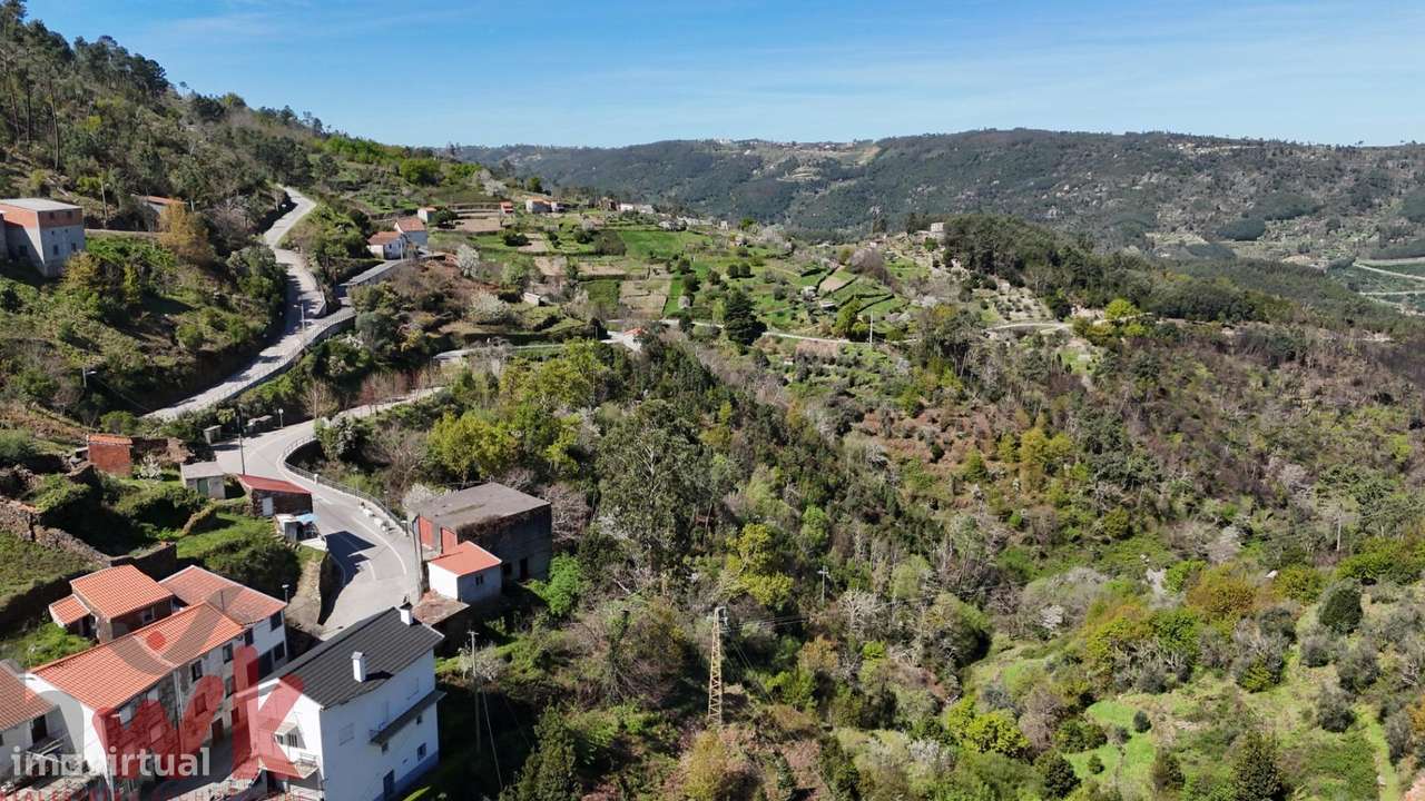 Moradia em Pedra com Charme e Potencial em Corgas, Seia-15