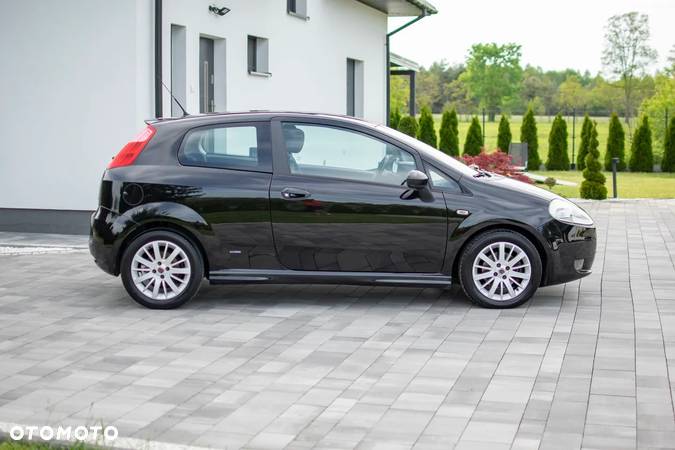 Fiat Grande Punto - 15