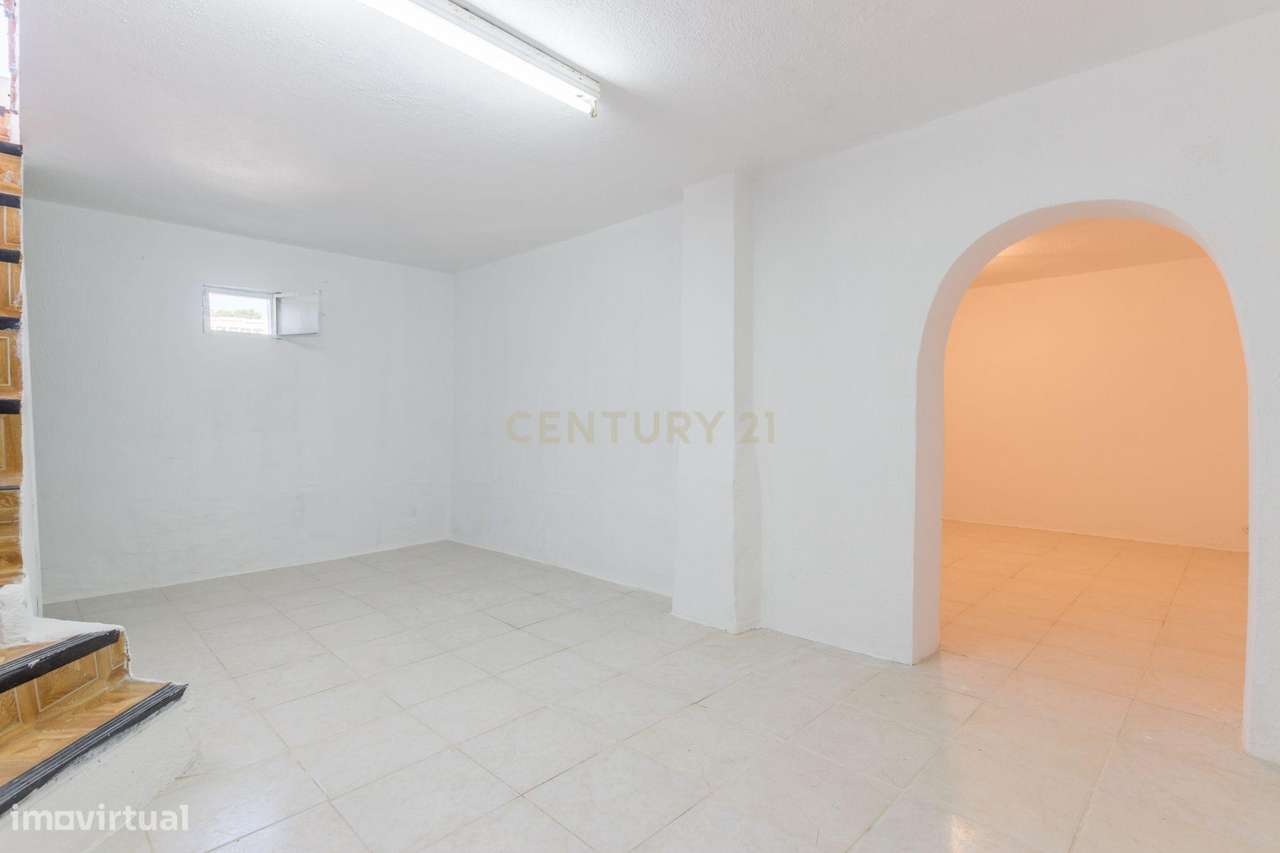 Espetacular T3 com Vista Mar em Sesimbra-30