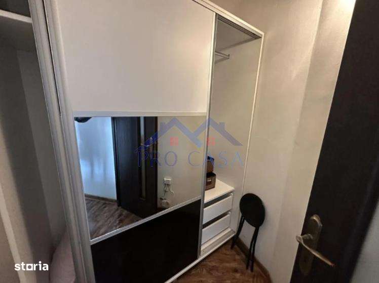 Garsoniera in Cetate, b-dul Transilvaniei, M-uri - Imagine principală: 4/4