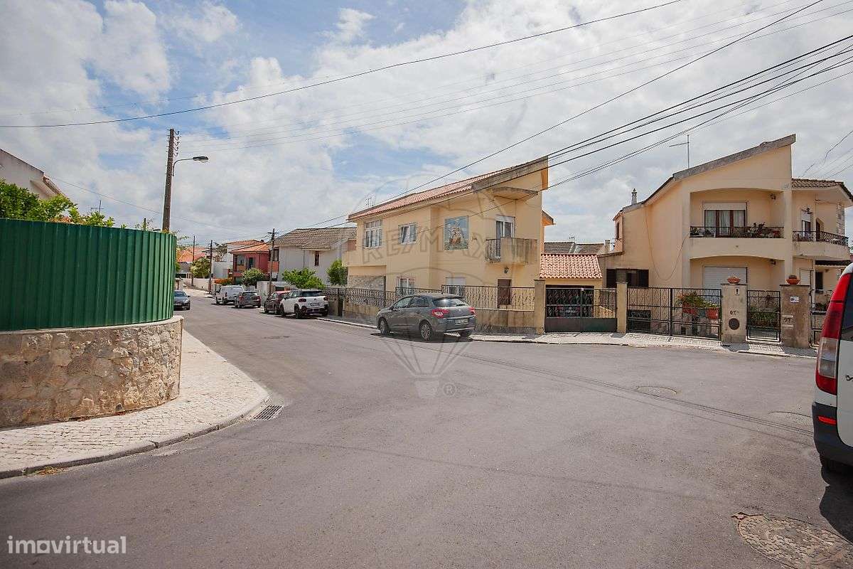 Moradia T4 para venda-40