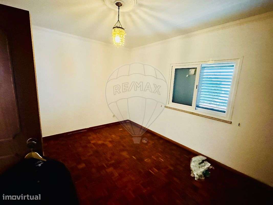 Moradia T4 para venda-8