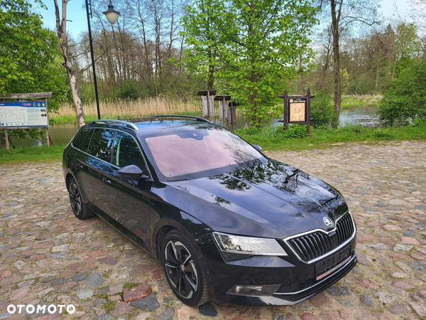 Skoda Superb 2.0 TDI DSG Premium Edition - 1