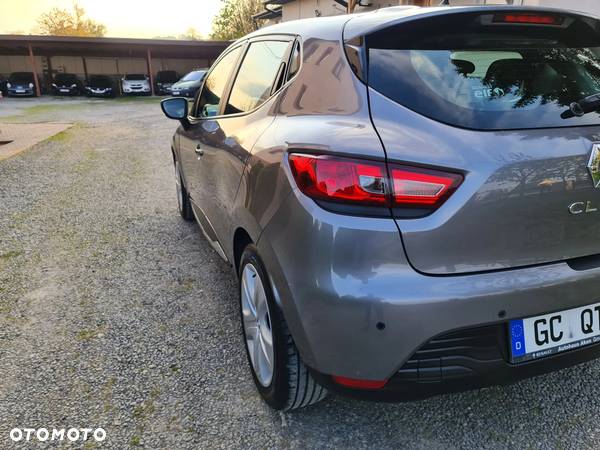 Renault Clio - 33