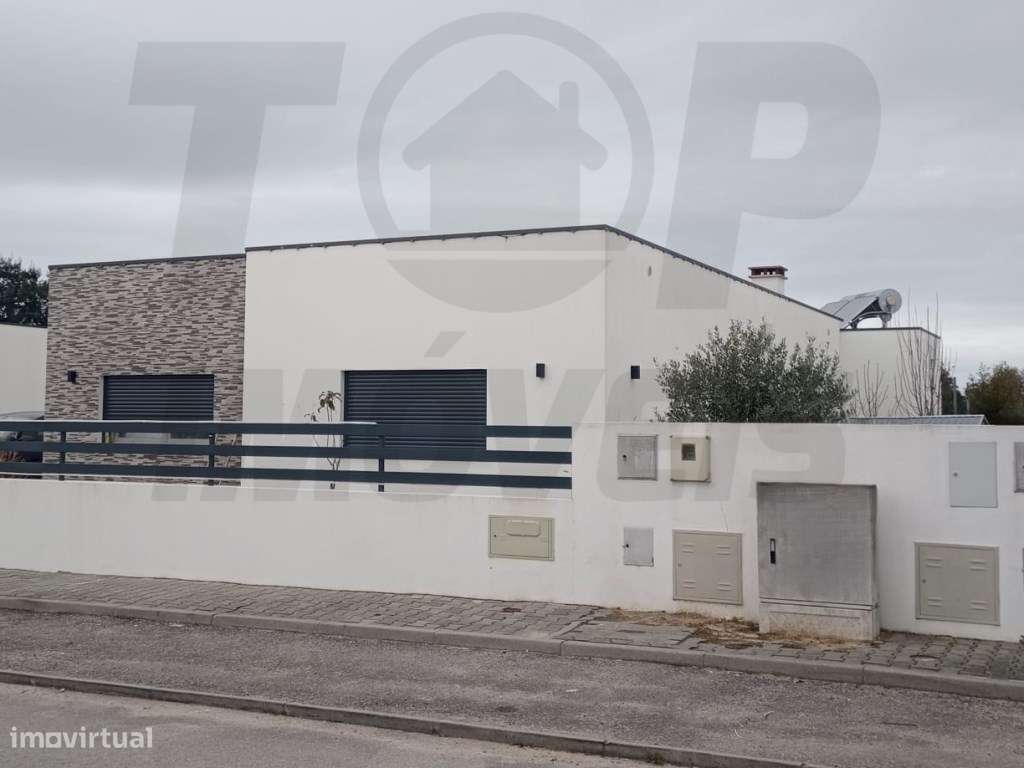 Moradia V3 Contemporânea - Em Construção - Foros De Salvaterra - 39... - Grande imagem: 2/7