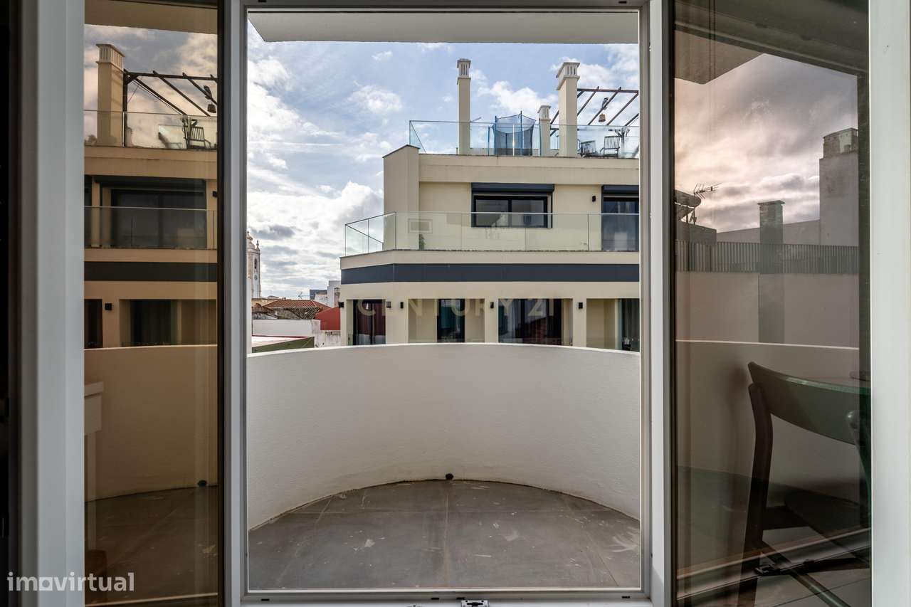 T0/Estúdio no centro de Portimão, E se o seu dinheiro começasse finalm-8